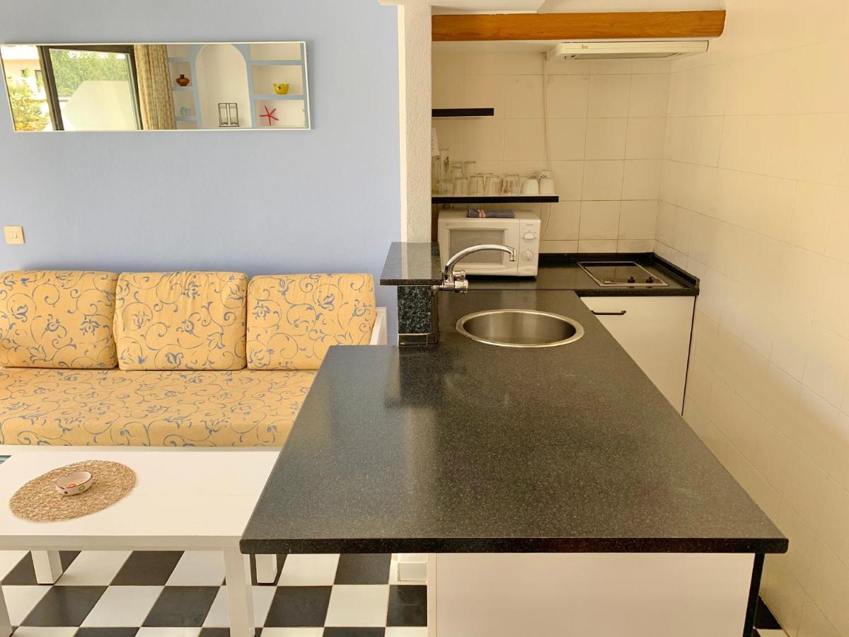 Apartamentos Miranda Es Pujols Bagian luar foto