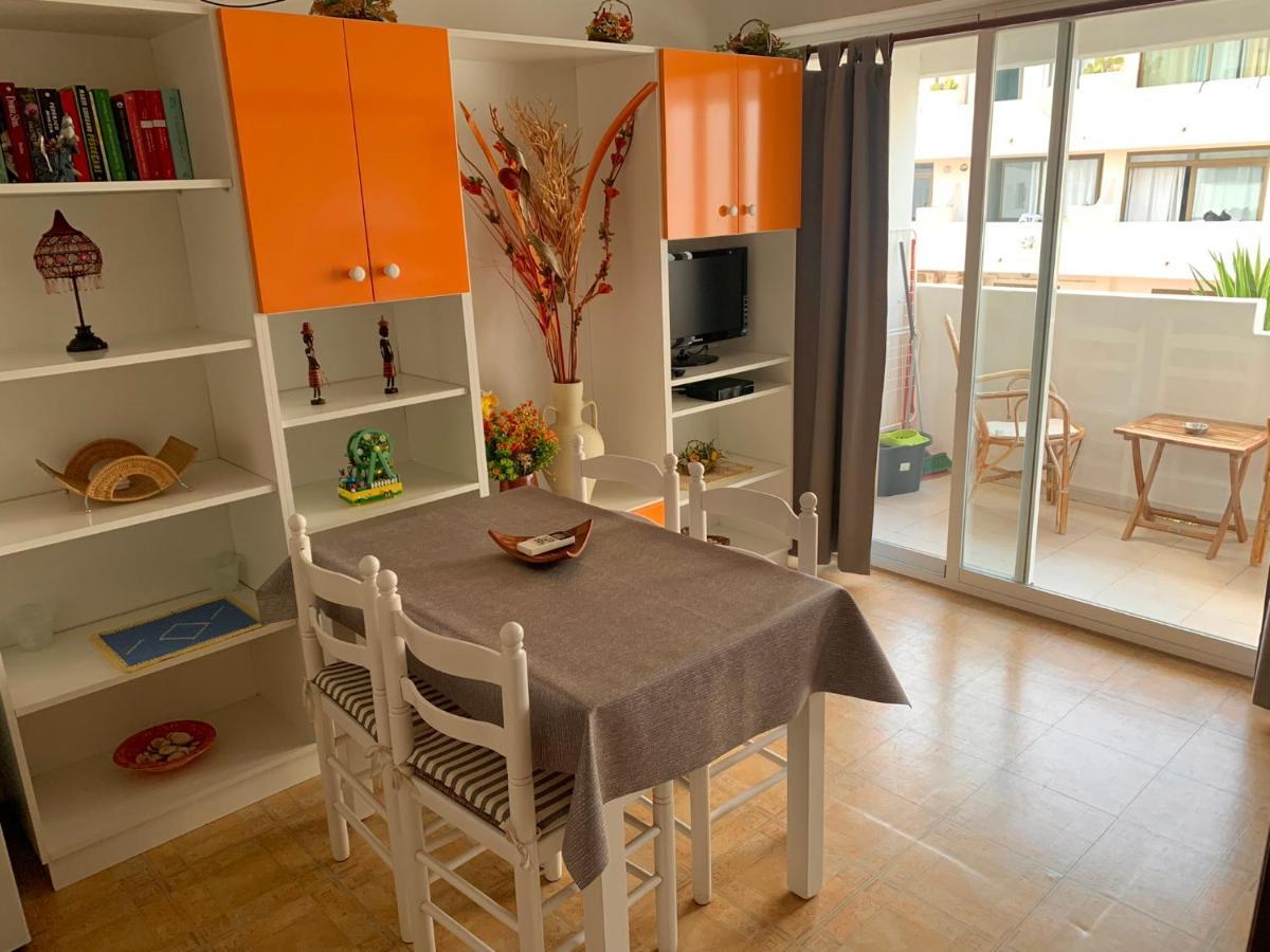 Apartamentos Miranda Es Pujols Bagian luar foto