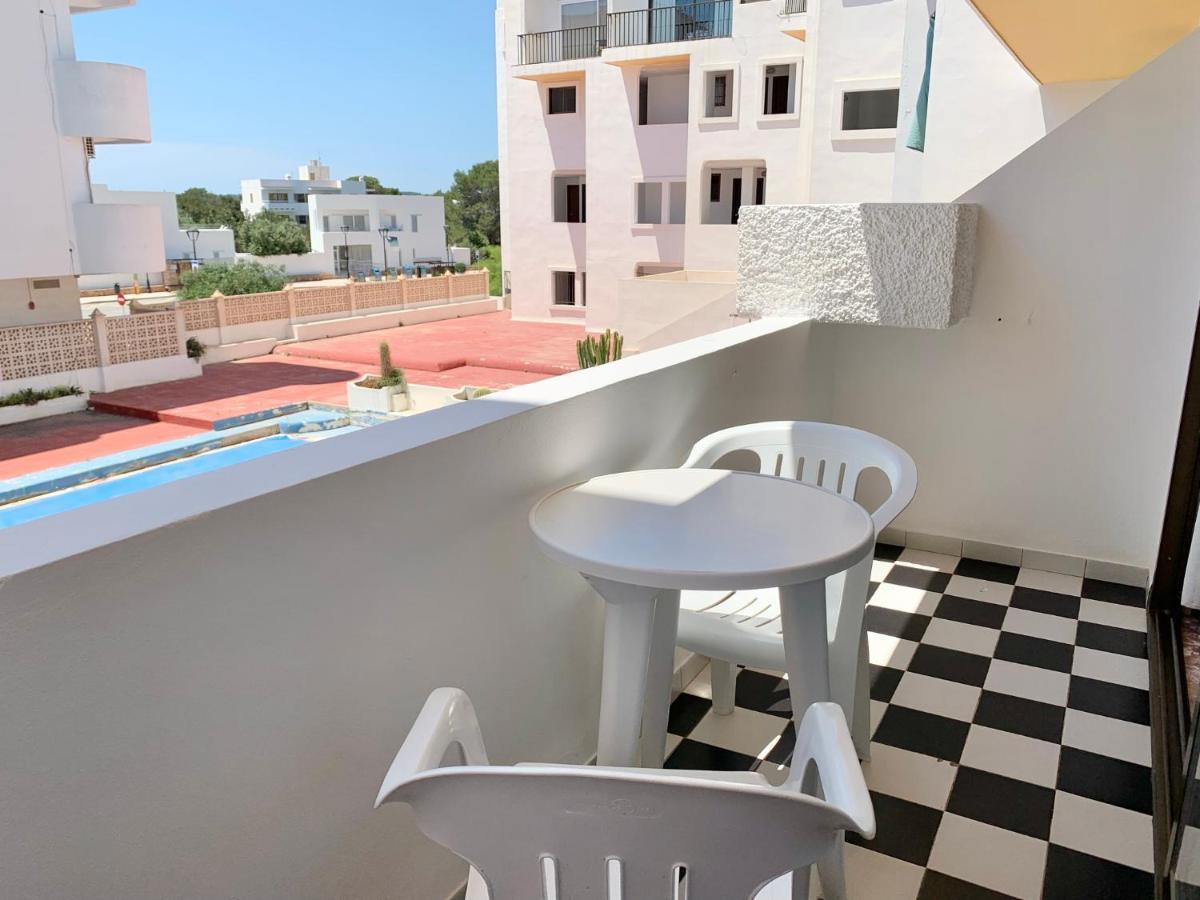 Apartamentos Miranda Es Pujols Bagian luar foto