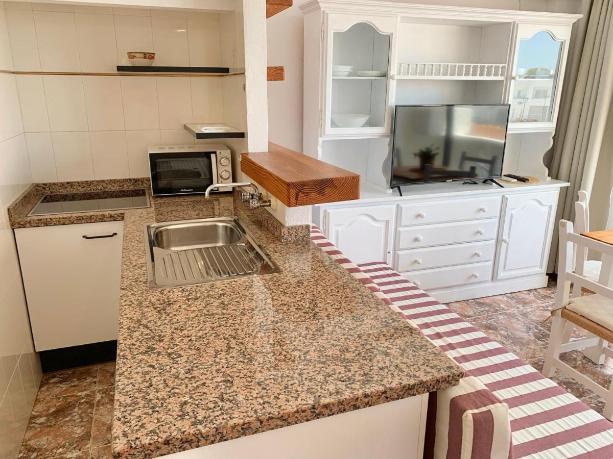 Apartamentos Miranda Es Pujols Bagian luar foto