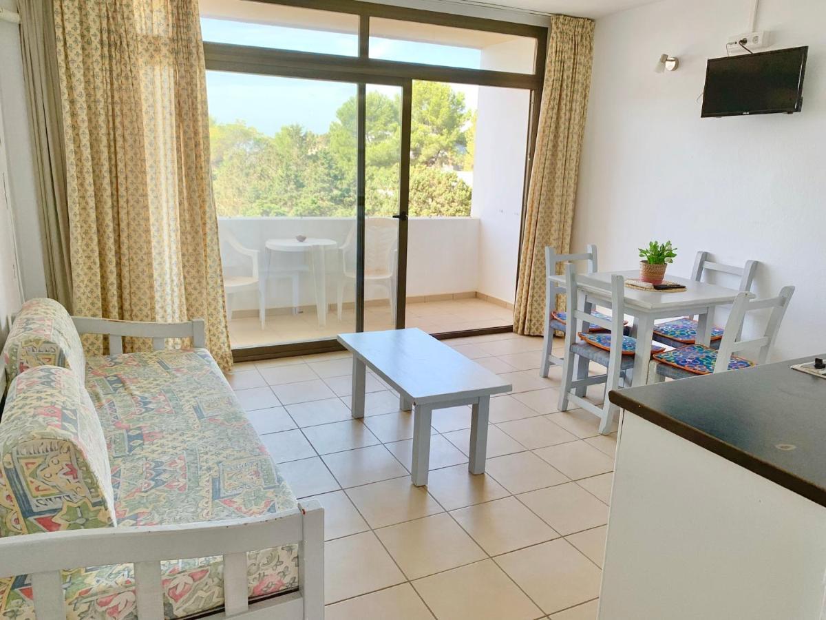 Apartamentos Miranda Es Pujols Bagian luar foto